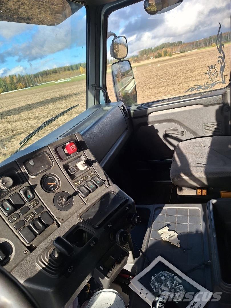 Scania 143H Camiones de transporte de maquinaria forestal