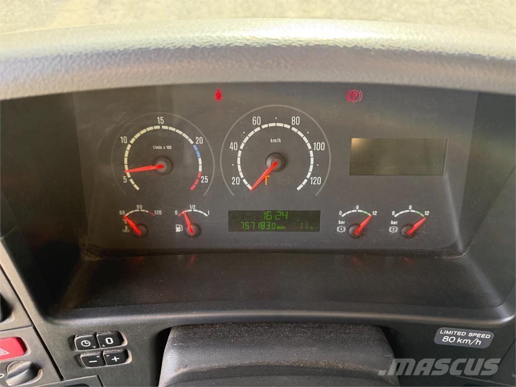 Scania P420 6x2 Camiones elevadores de gancho