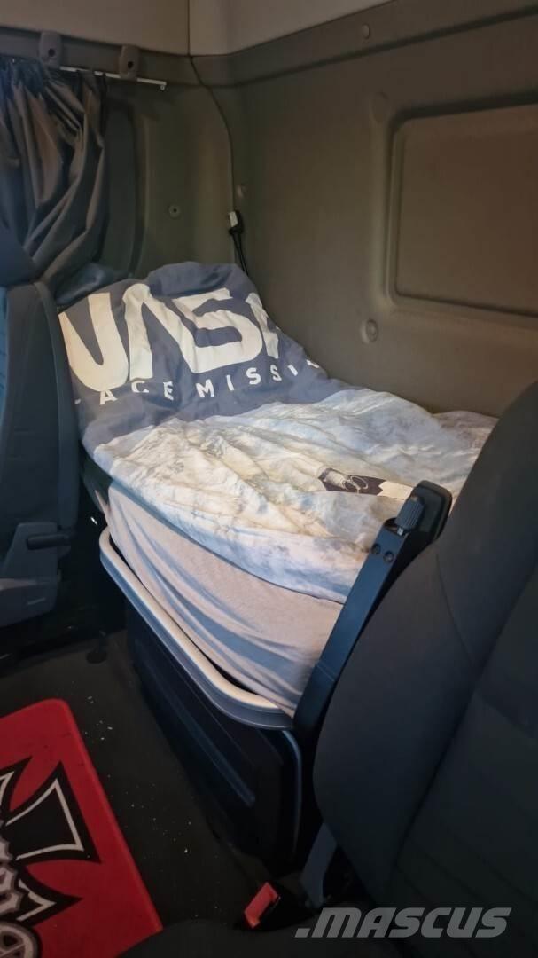 Scania R580 Camiones portavehículos