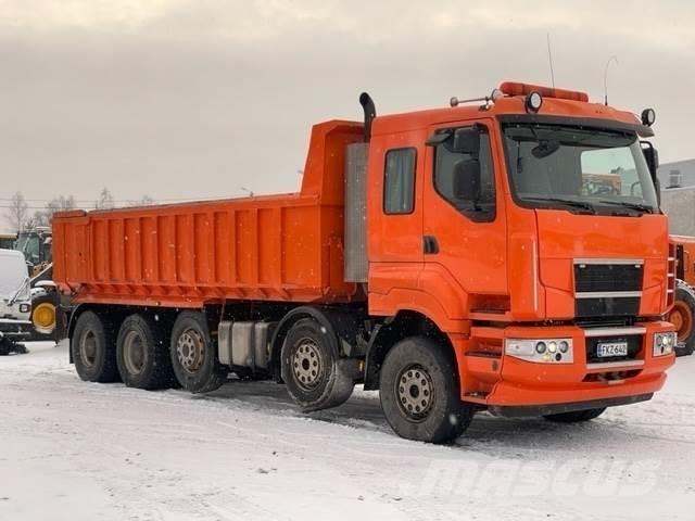 Sisu C600 E15M Bañeras basculantes usadas