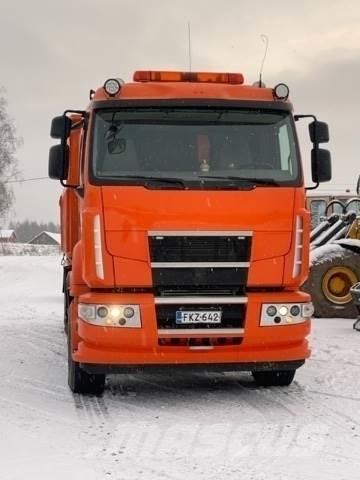 Sisu C600 E15M Bañeras basculantes usadas