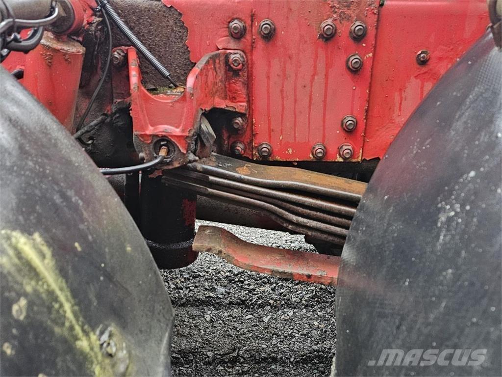 Sisu E12M 8X2 Camiones elevadores de gancho