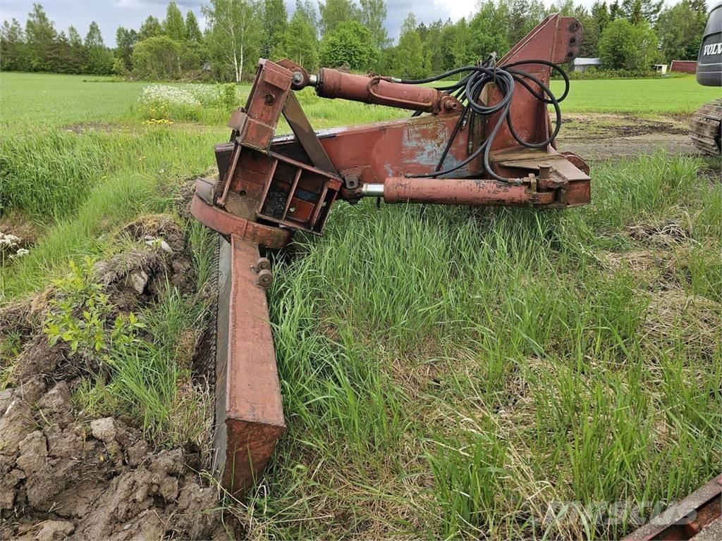  Takalana Otros equipos para carreteras y quitanieves