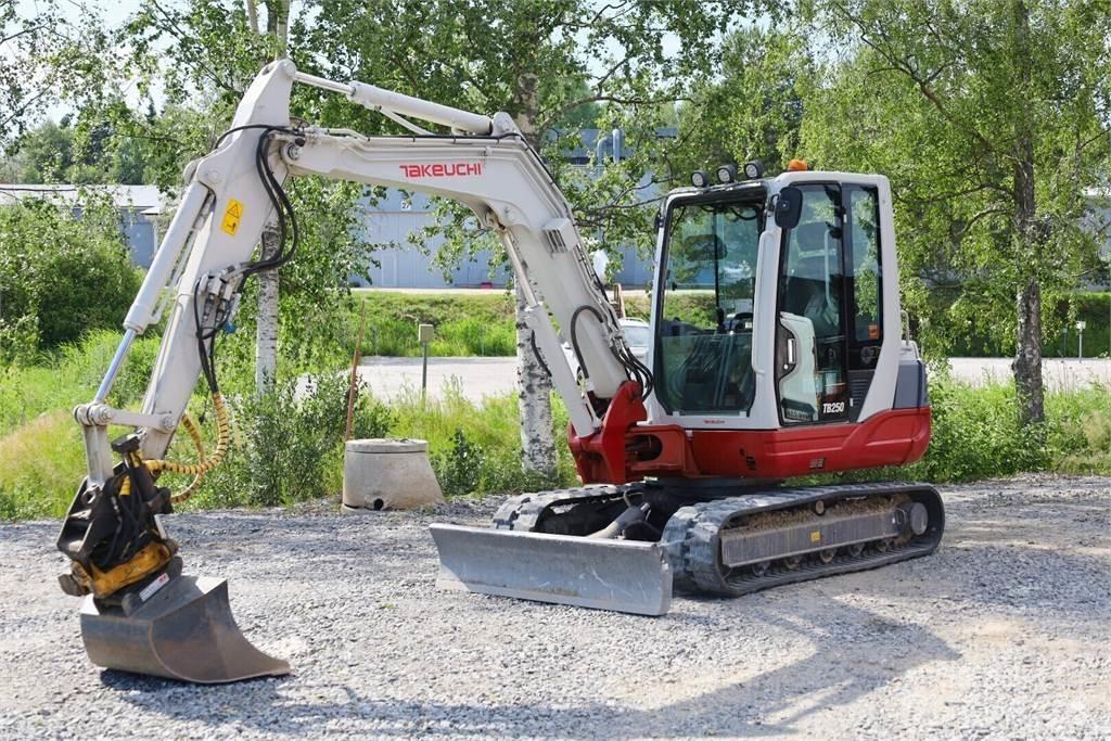 Takeuchi TB250 Miniexcavadoras