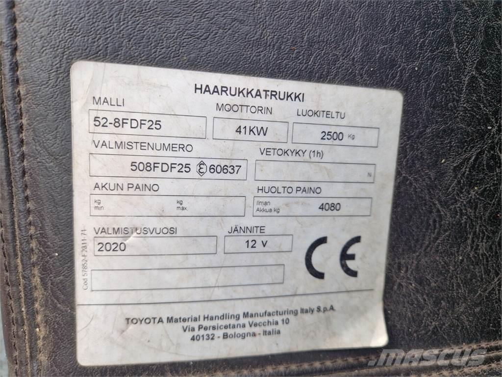 Toyota 52-8FDF25 Camiones diesel