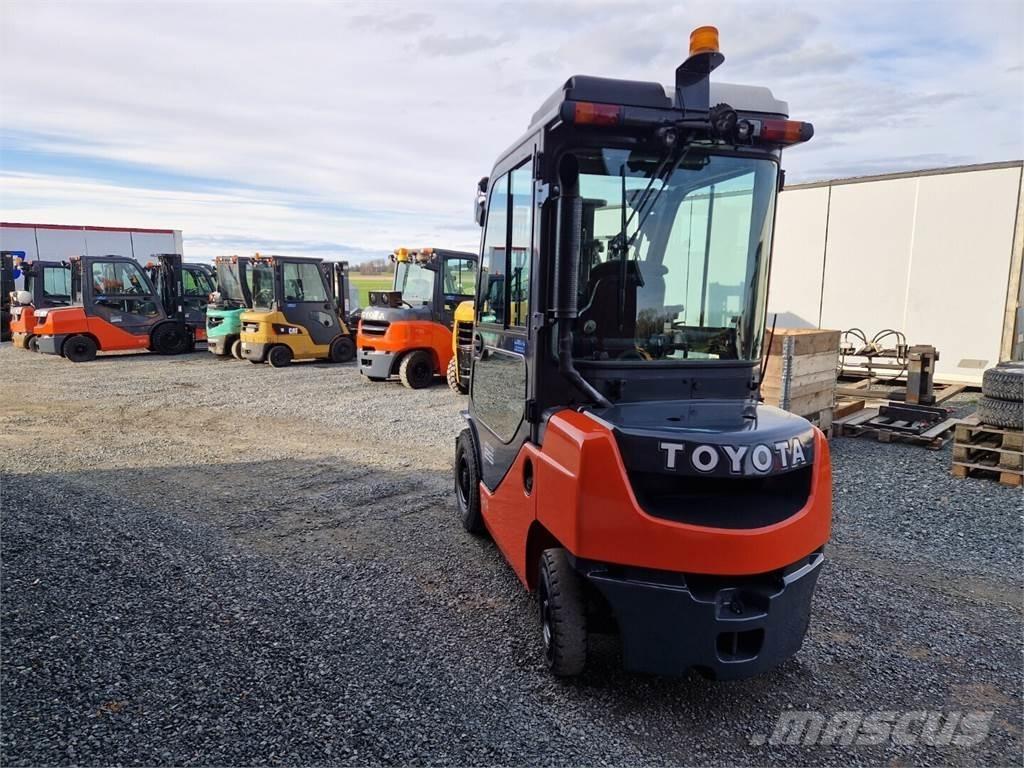 Toyota 52-8FDF25 Camiones diesel