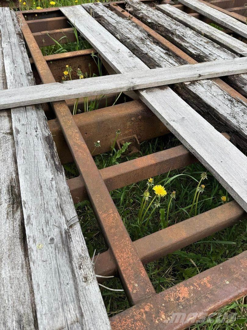  Traktorilavetti Otros remolques