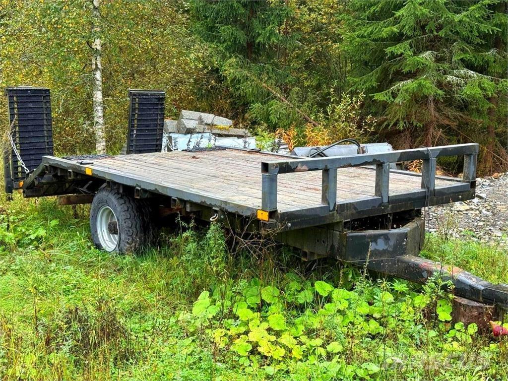  Traktorilavetti Otros remolques