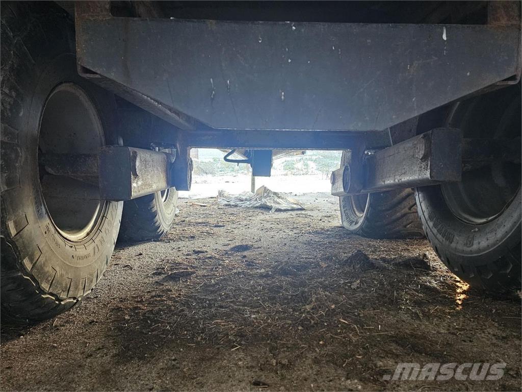 Tuhti M120 Otra maquinaria agrícola