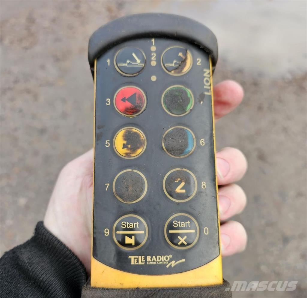 Volvo FM7 4X2 Camiones portavehículos