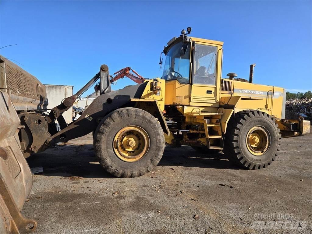 Volvo L120C Cargadoras sobre ruedas