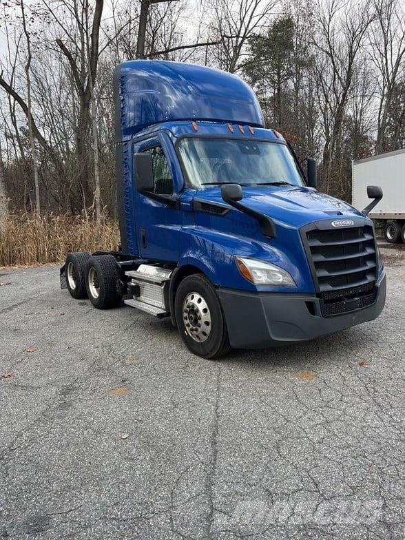 Freightliner CASCADIA 116 Camiones tractor