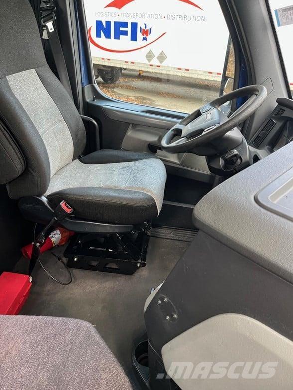 Freightliner CASCADIA 116 Camiones tractor