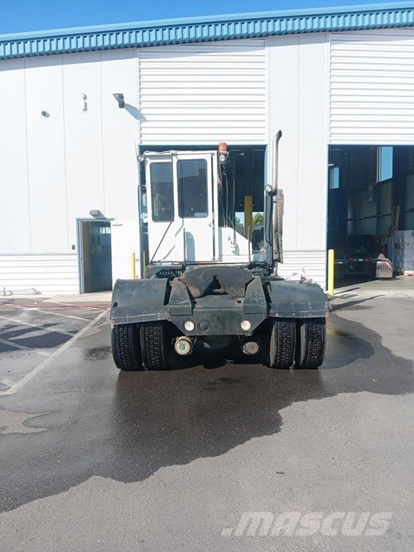 Kalmar OTTAWA 4X2 OFF-ROAD Tractocamiones para terminales