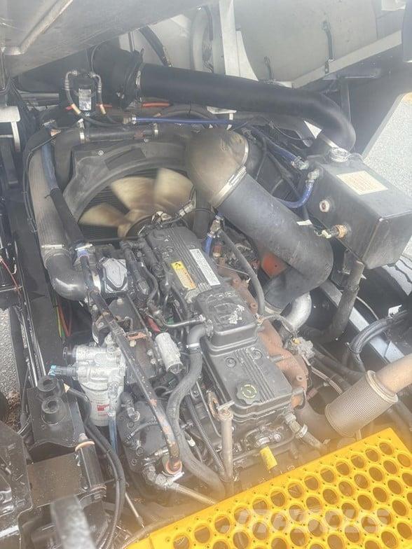 Kalmar OTTAWA 4X2 OFF-ROAD Tractocamiones para terminales