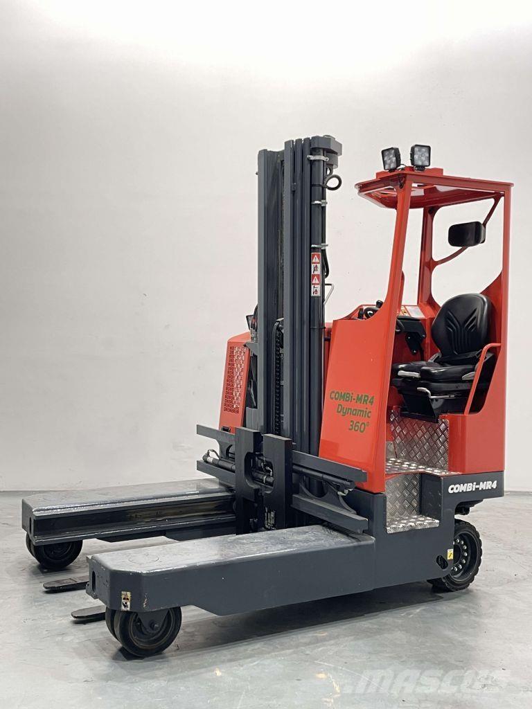 Combilift MR4 Carretillas de carga lateral