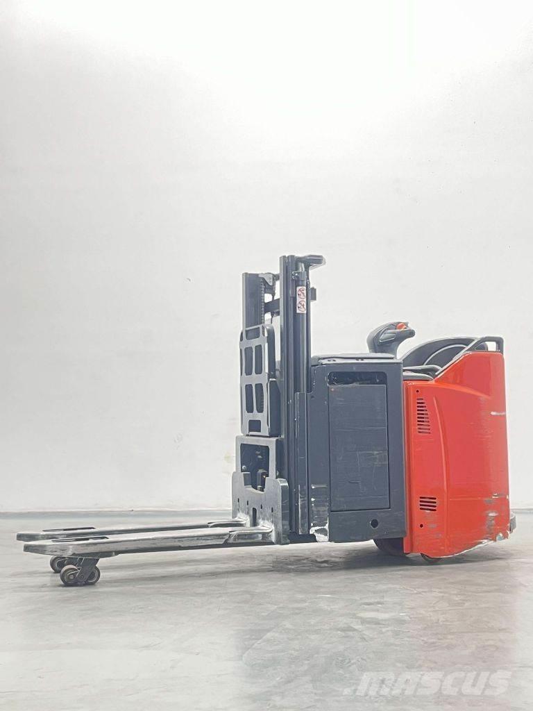 Linde D12HPSP-133 Montacargas manual