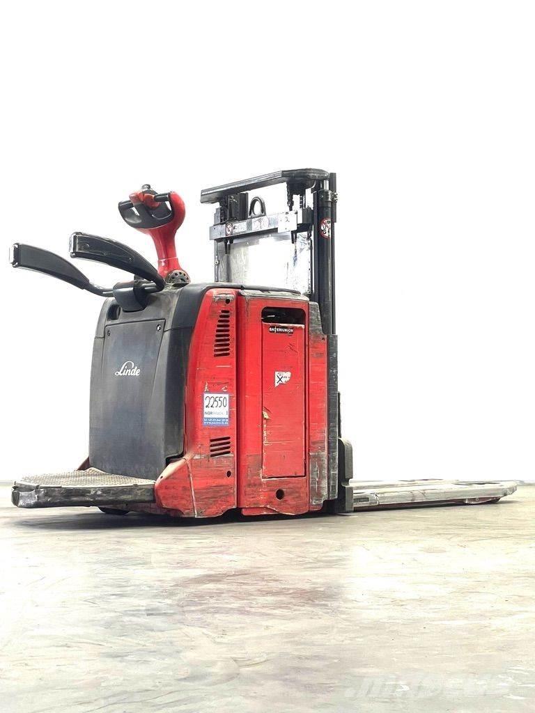 Linde L12LAP-133 Montacargas manual