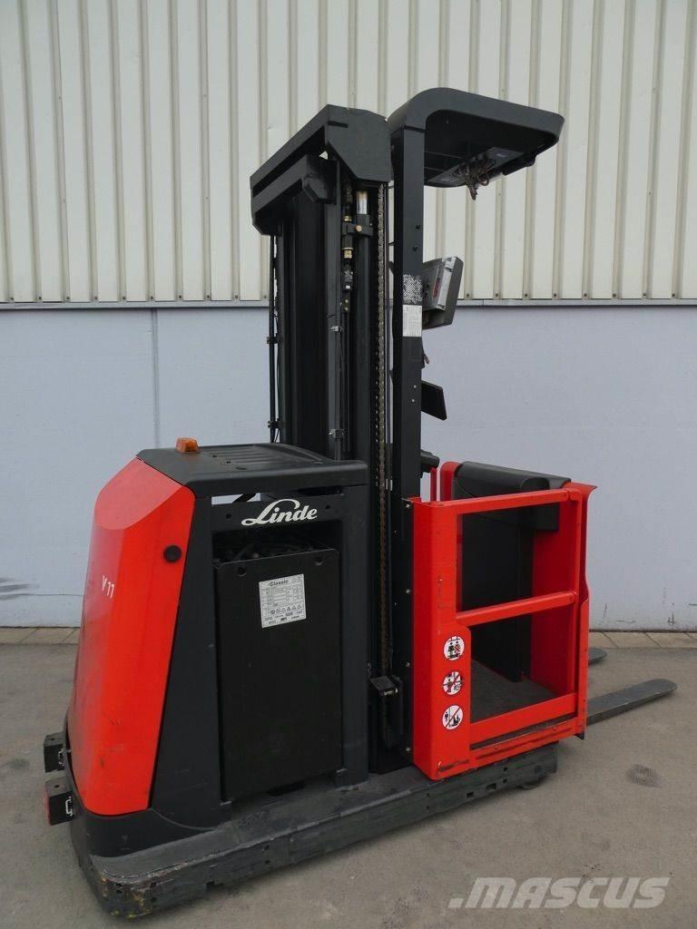 Linde V11-015 Montacargas recogepedidos de gran altura