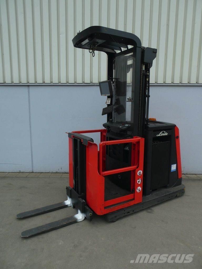 Linde V11-015 Montacargas recogepedidos de gran altura