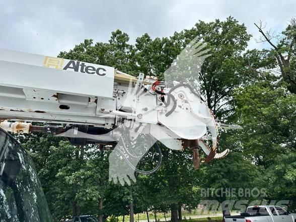 Altec DM47BTR Plataformas sobre camión