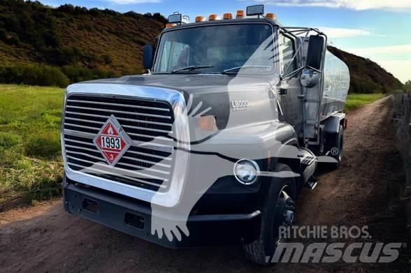 Ford LN8000 Otros