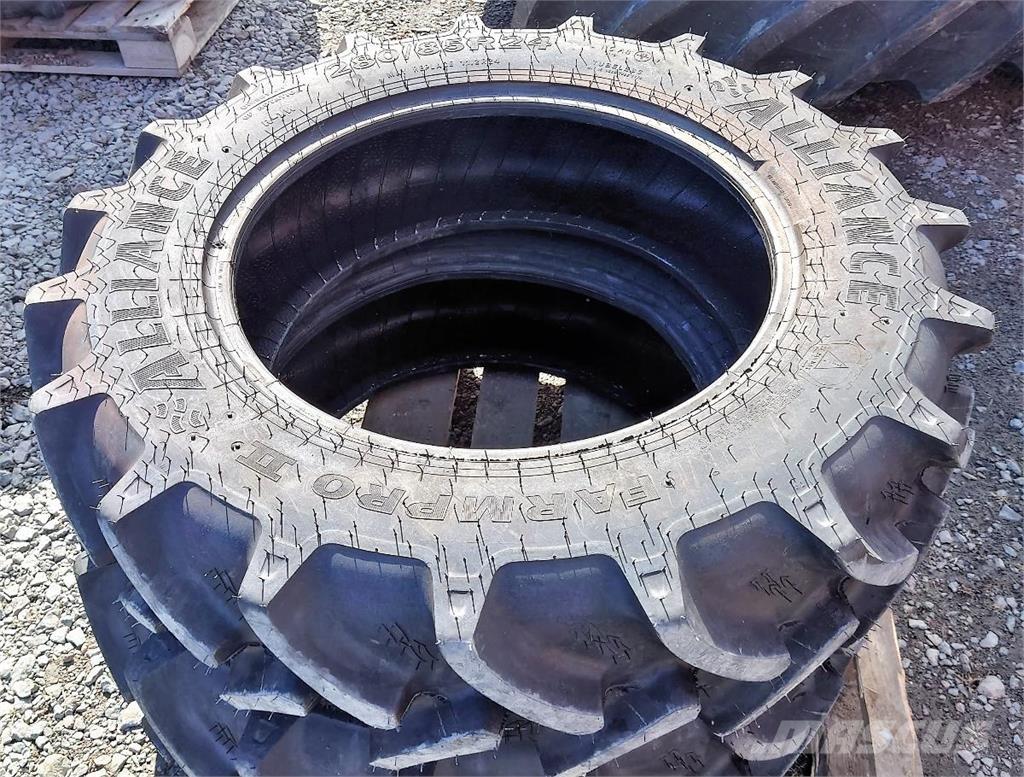 Alliance 280/85R24 Ruedas