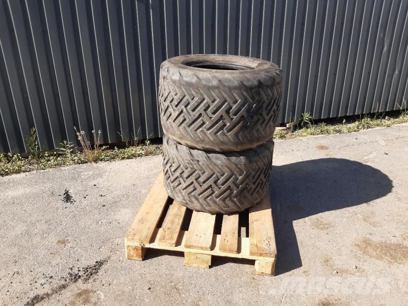 BKT Däck 31x15,5-15 Llantas