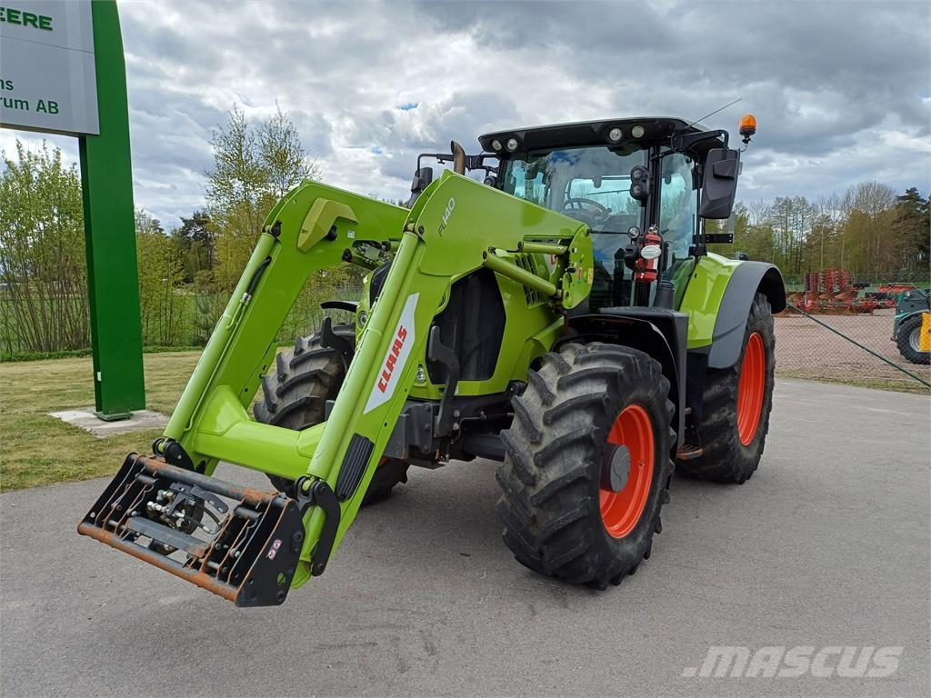 CLAAS Arion 660 Tractores