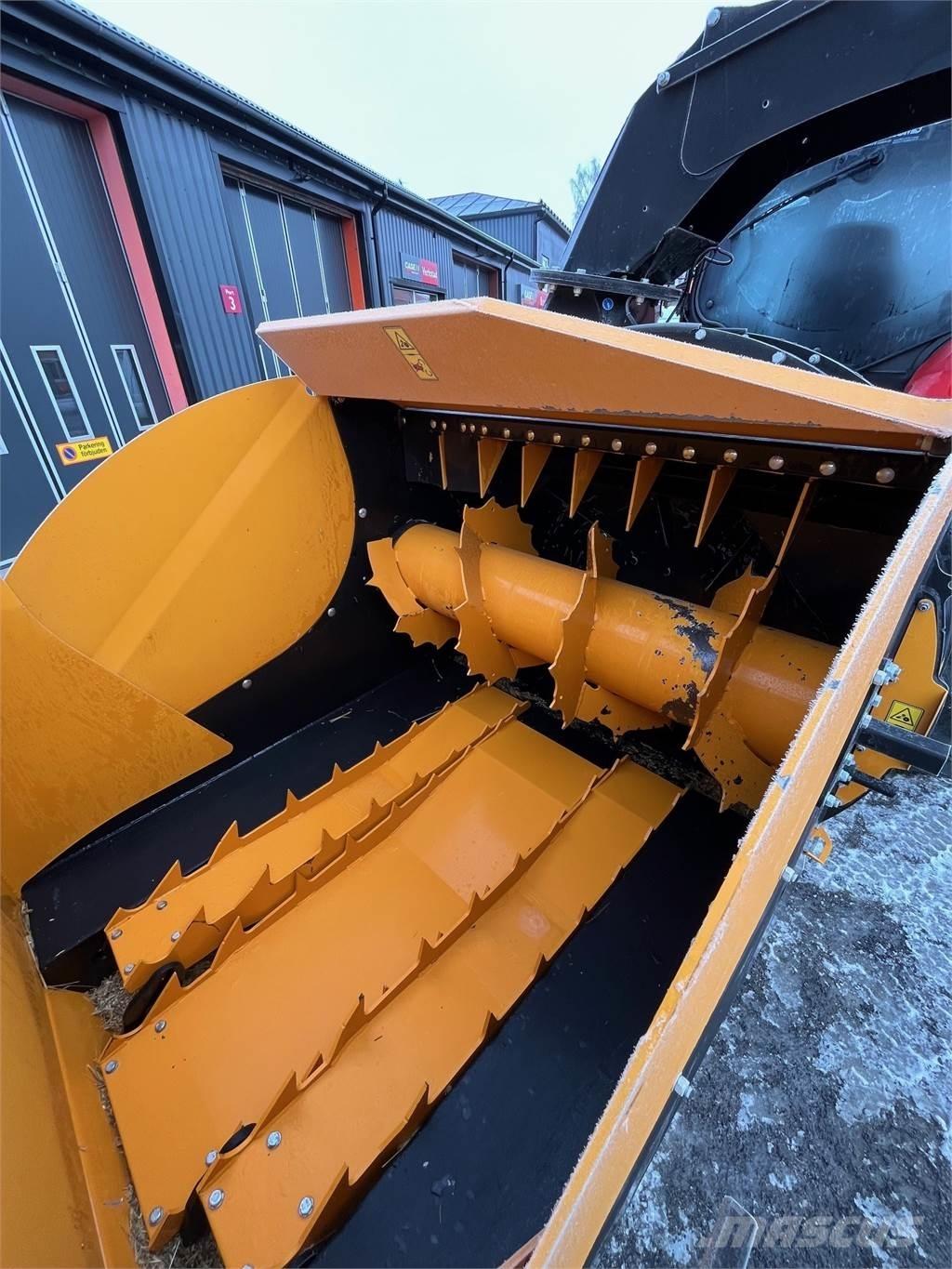 Emily SIGMA Desmenuzadoras, cortadoras y desenrolladoras de pacas