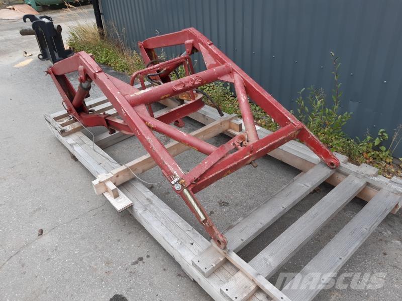  FRONTLASTARE ÅLÖ TYP E Cargadoras y excavadoras frontales