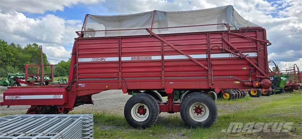 JF 3500 HACKVAGN Remolques autocargadores