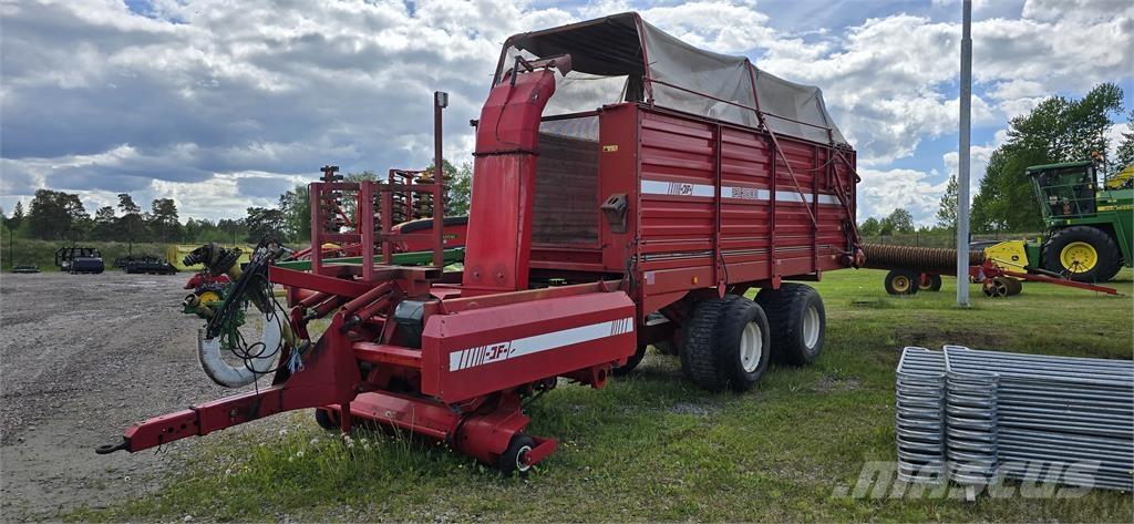 JF 3500 HACKVAGN Remolques autocargadores