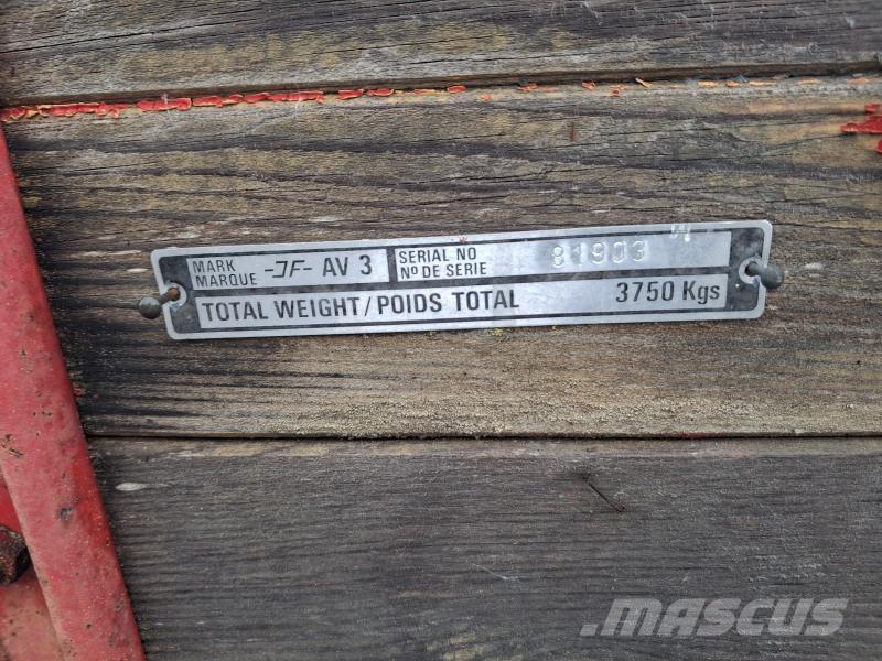 JF AV 3 GÖDSELVAGN Remolques de uso general