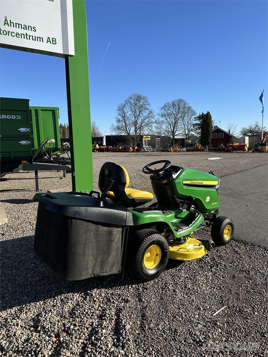 John Deere X350R Otras máquinas de jardinería y limpieza urbana