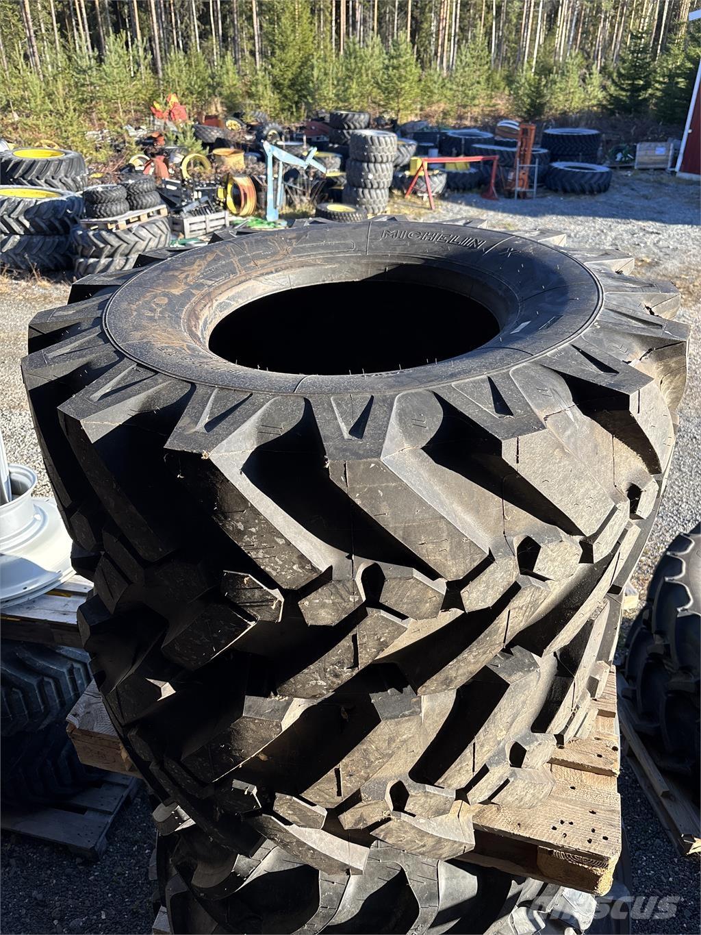 Michelin Däck 18R22,5 Ruedas