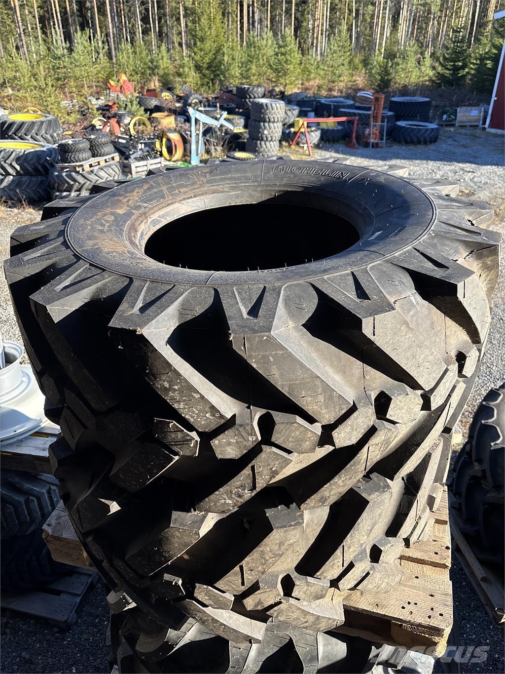 Michelin Däck 18R22,5 Ruedas