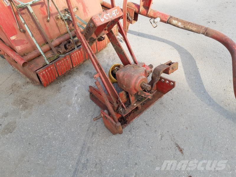  SLAGSLÅTTER TRASIG Segadoras y cortadoras de hojas para pasto