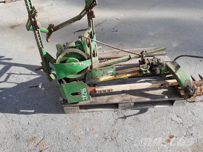  SLÅTTERBALK AVA ARVIKA Segadoras y cortadoras de hojas para pasto