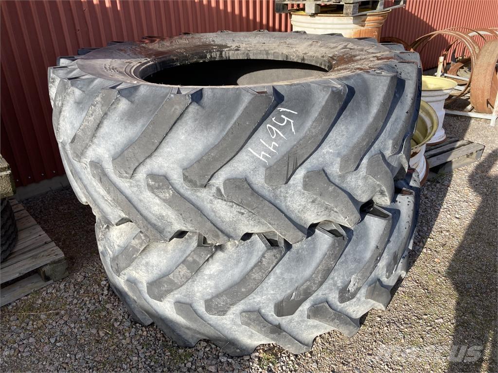 Titan 710/70X42 Ruedas