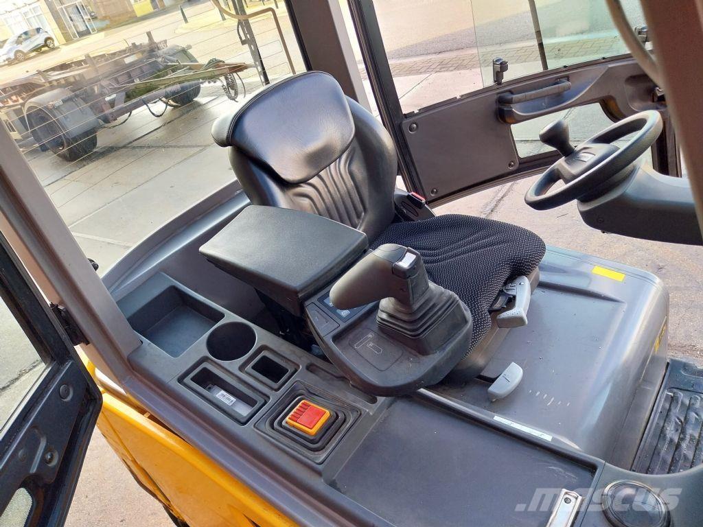 Jungheinrich EFG 320 Carretillas de horquilla eléctrica