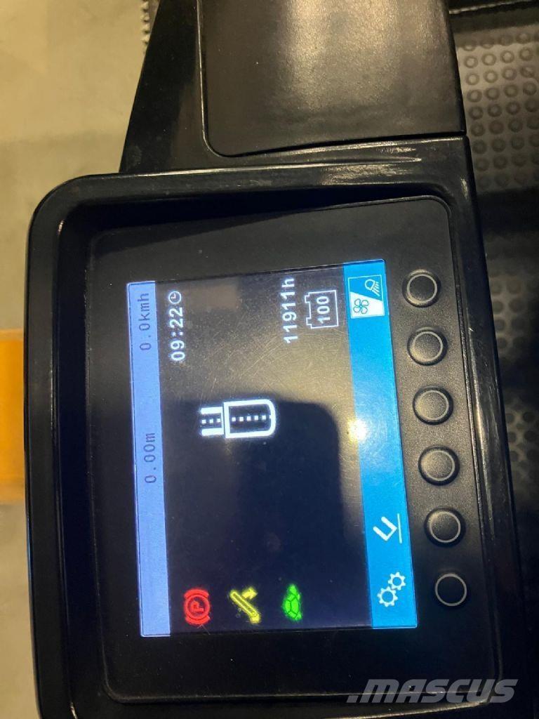 Jungheinrich EKX 516 Montacargas recogepedidos de gran altura