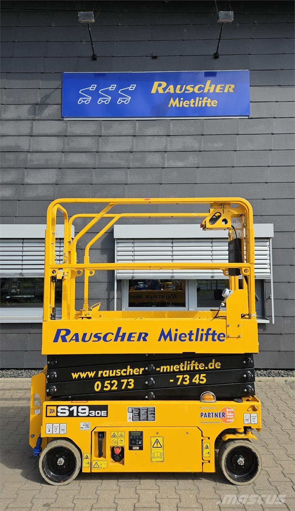 JCB S1930E Plataformas remolcables