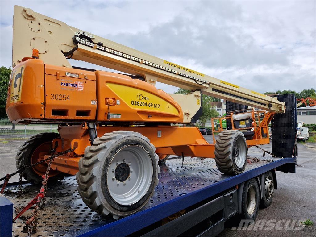 JLG M 600 JP Plataformas con brazo de elevación telescópico