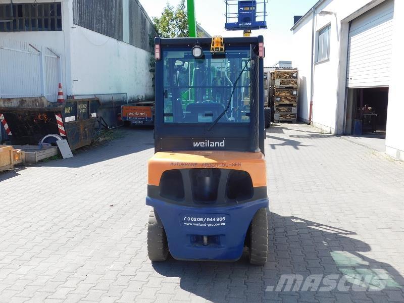 Yale GDP-30VX Camiones diesel