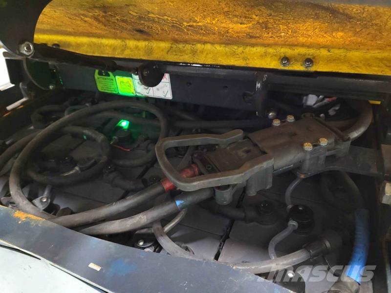 Aisle-Master AM20SE Montacargas para pasillo estrecho