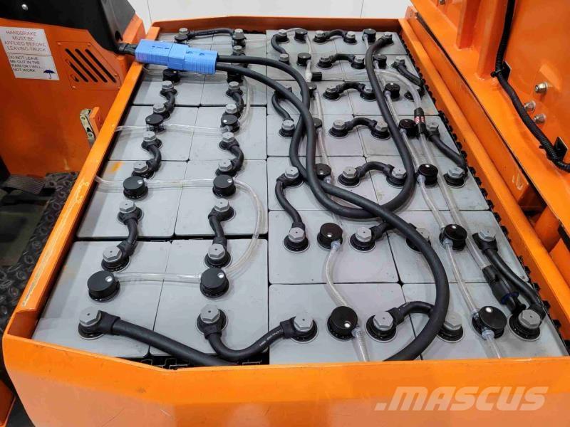 Bendi B318-60SS Montacargas para pasillo estrecho