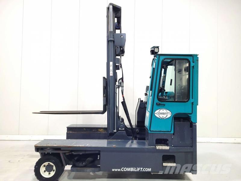 Combilift C6000 Montacargas de 4 vías