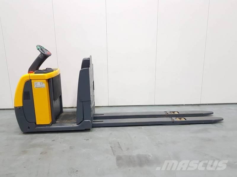 Jungheinrich ECE220 XL Montacargas recogepedidos de media altura