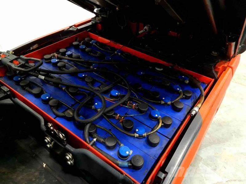 Linde E18-02 386 DIR Montacargas - otros